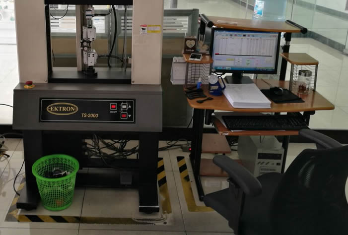 ���z��z�y����