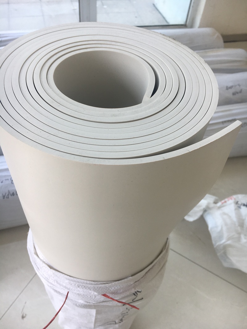 ��ɫ����A�z��